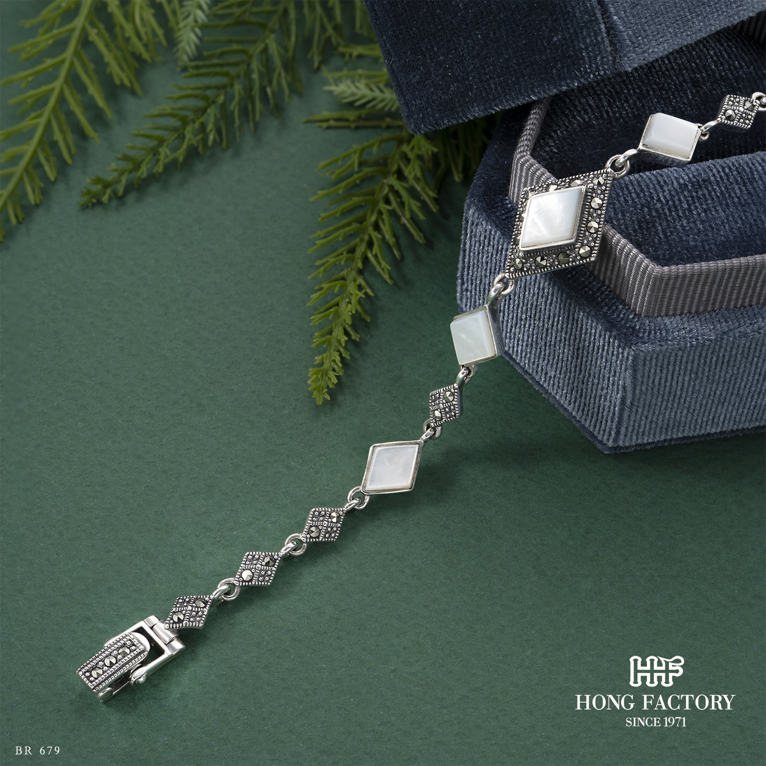 Women’s Silver Ring