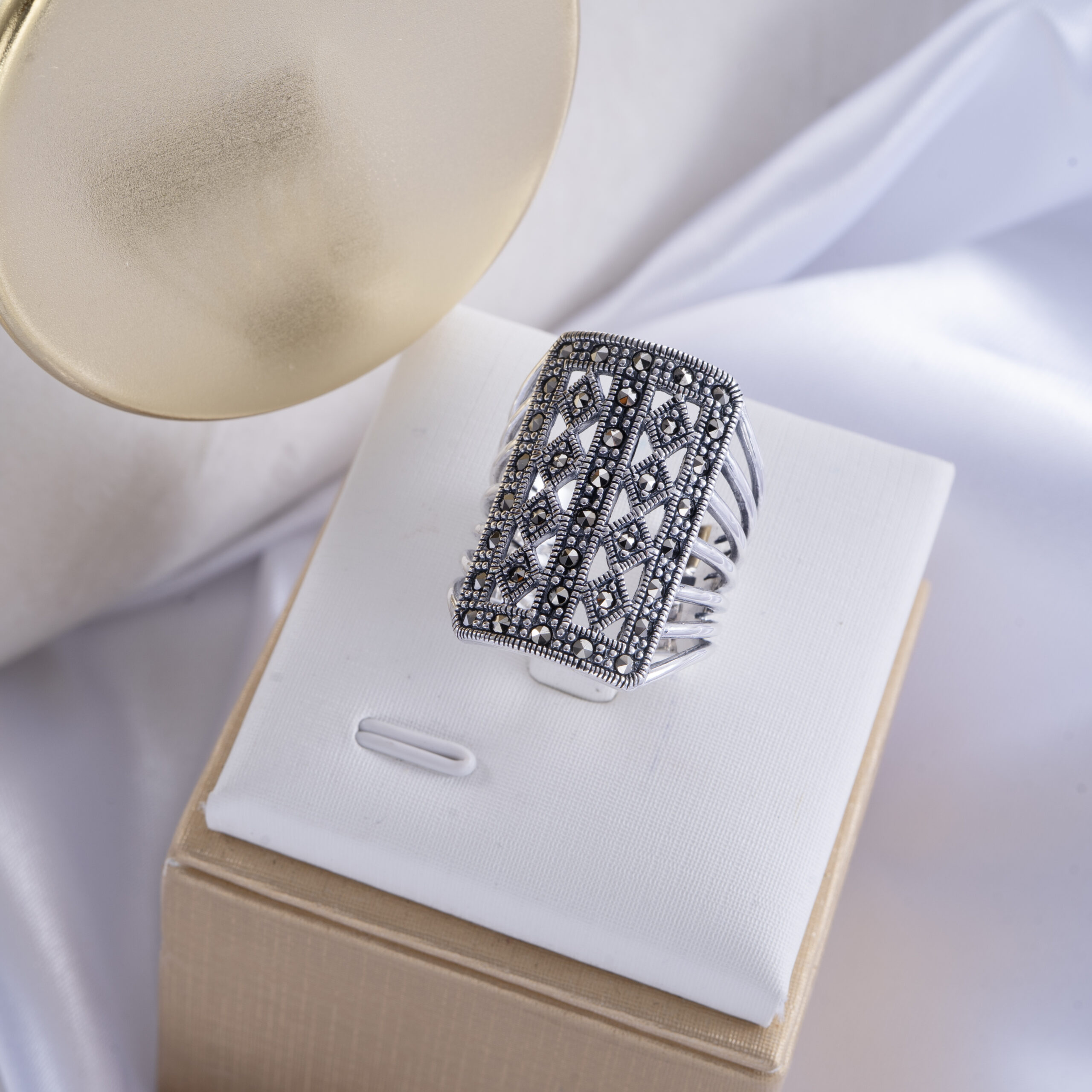 JEWELLERY SILVER BRANDING 